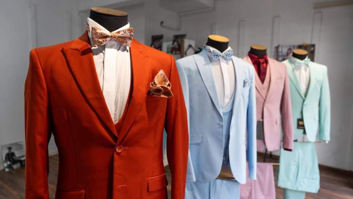 Des tenues élégantes pour un jour inoubliable.