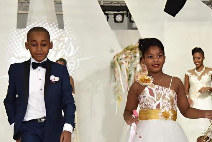 Tenue de première communion élégante pour votre enfant !